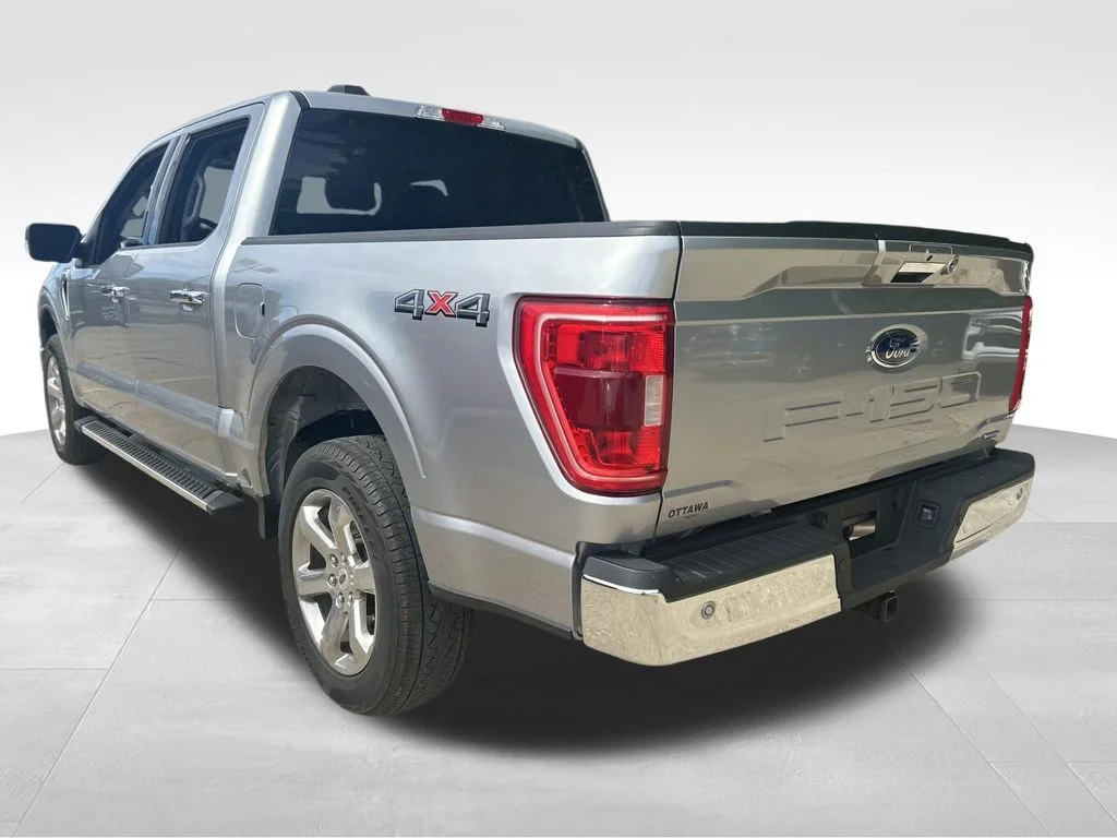 Used 2022 Silver Ford XLT image 4
