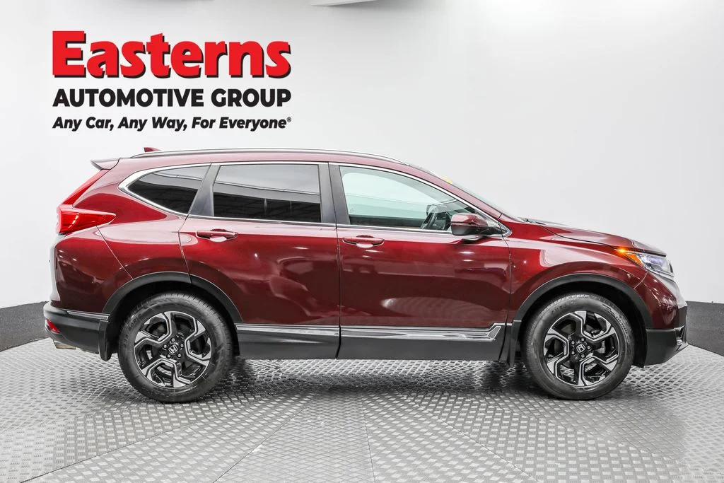 Used 2018 Red Honda Touring image 4