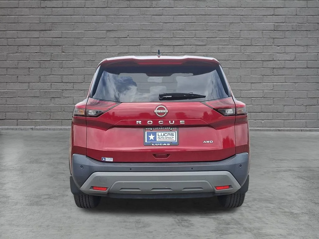 Used 2023 Scarlet Ember Tintcoat Nissan S image 10