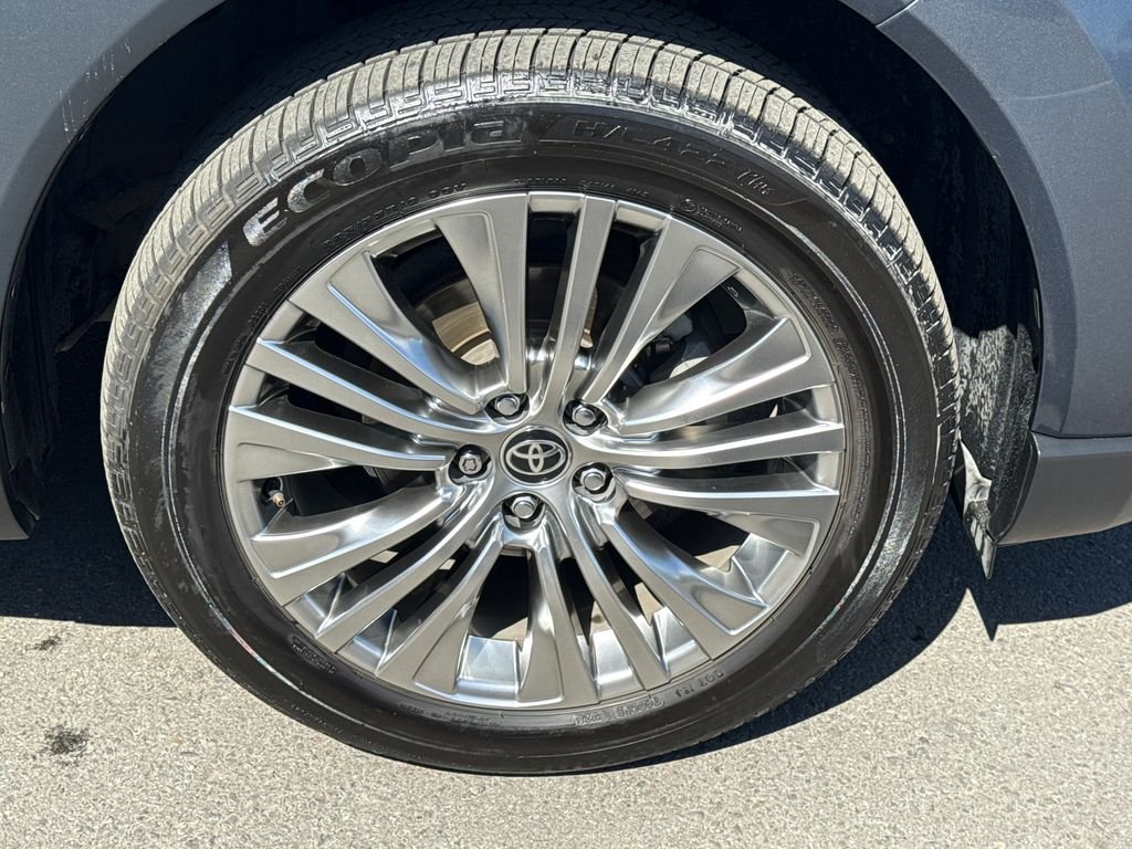 Used 2021 Gray Toyota Limited image 7