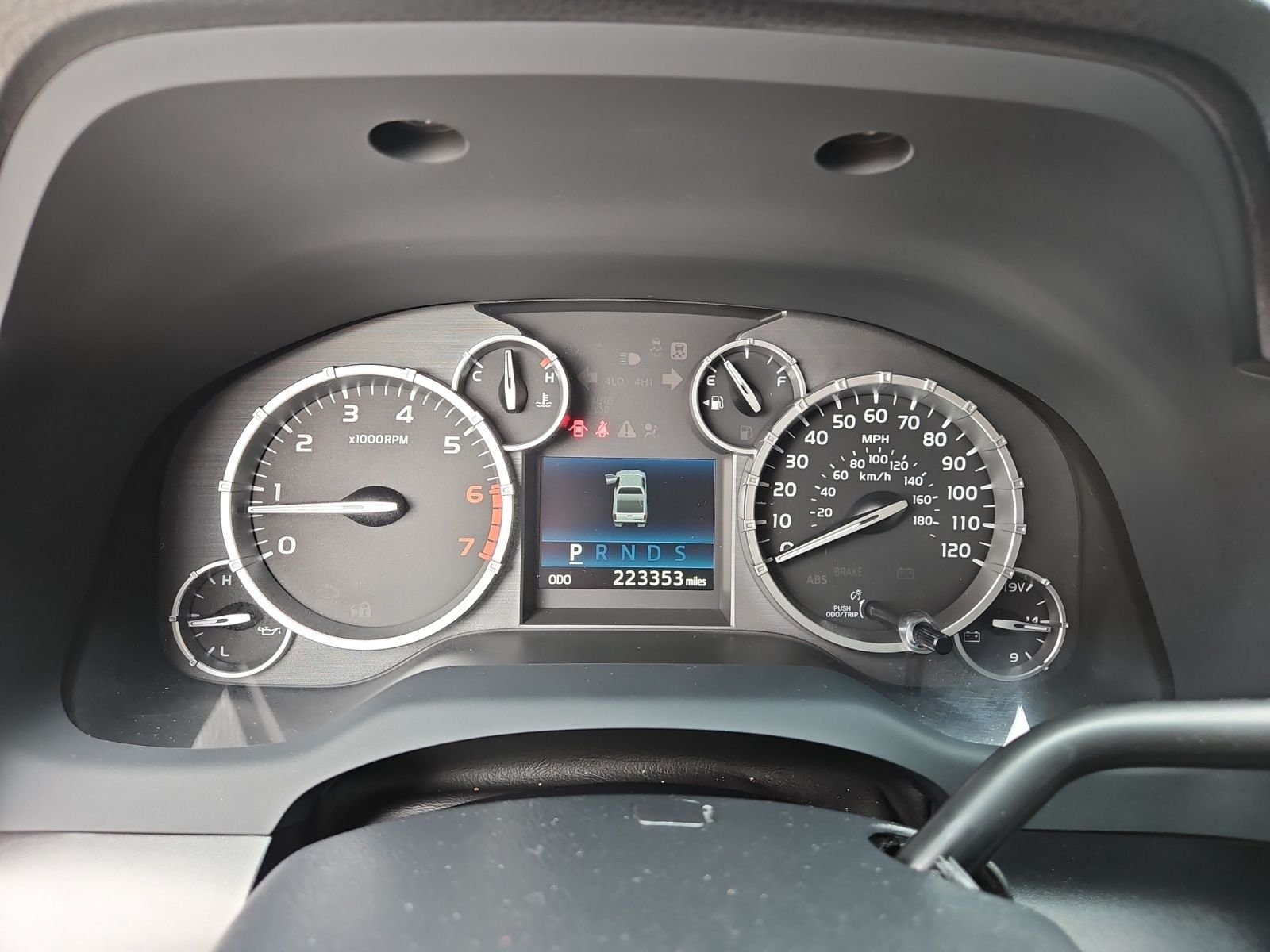 Used 2014 Red Toyota SR5 image 24