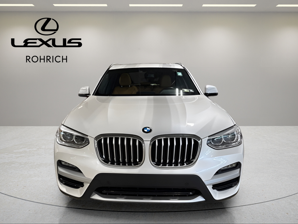 Used 2020 White BMW xDrive30i image 2