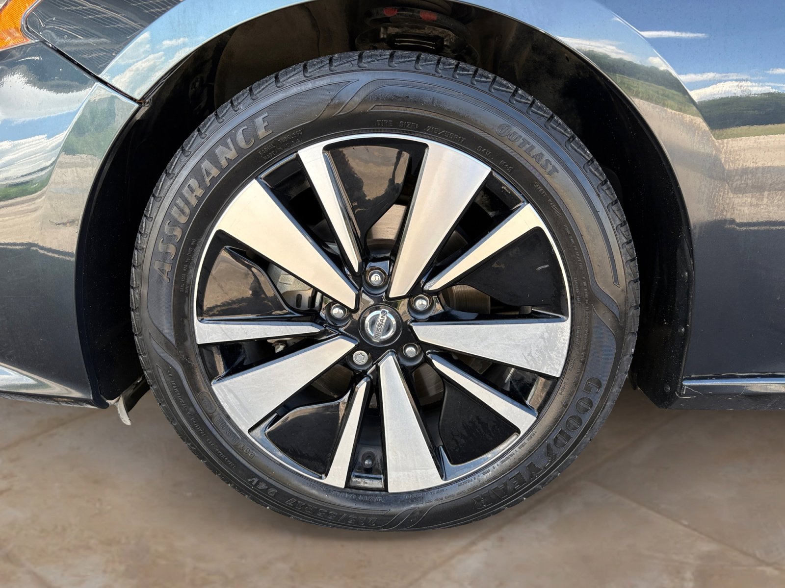 Used 2022 Storm Blue Metallic Nissan 2.5 SV image 24