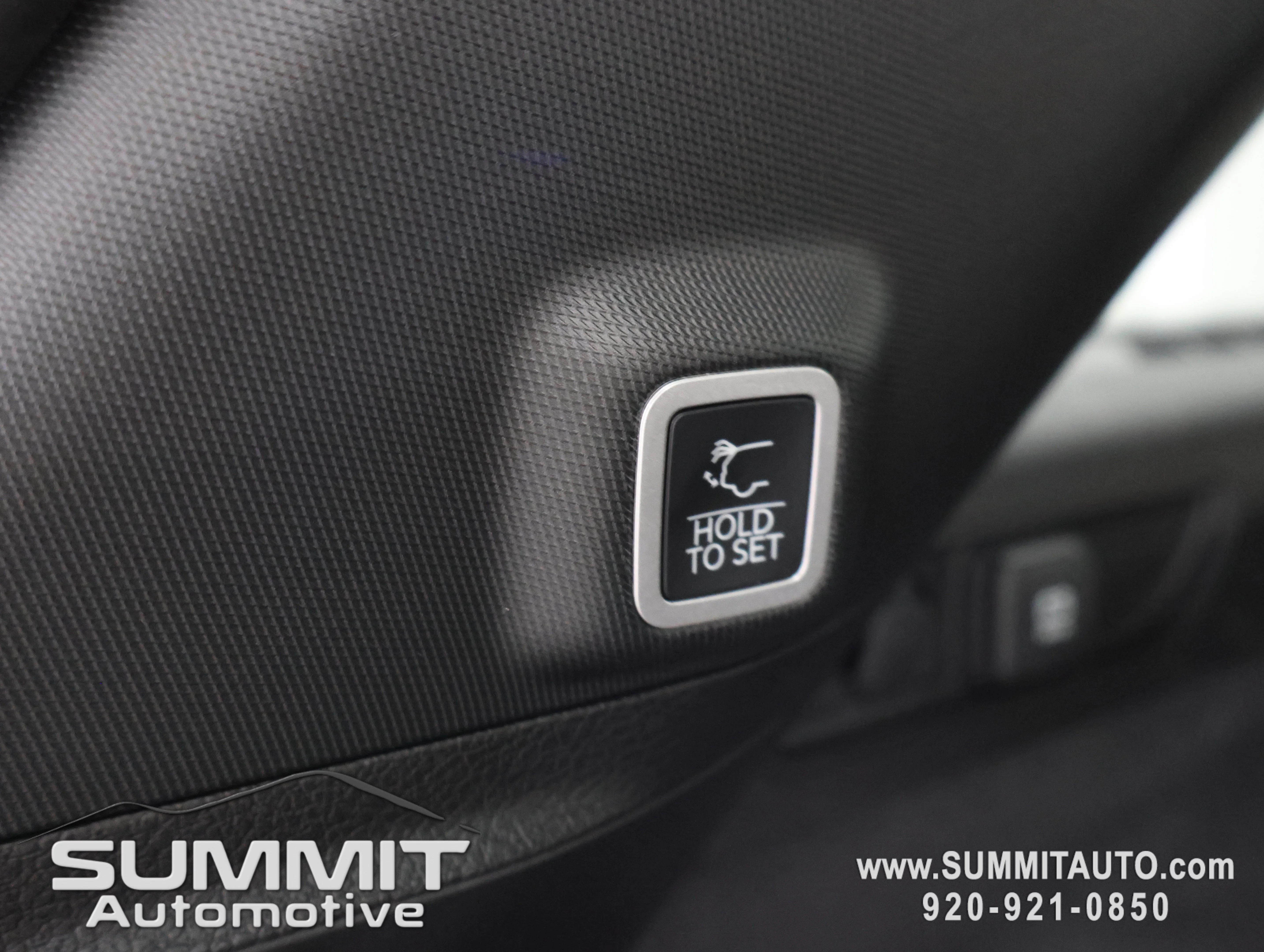 New 2026 Diamond Black Crystal Pearl-Coat Exterior Paint Jeep Summit image 34