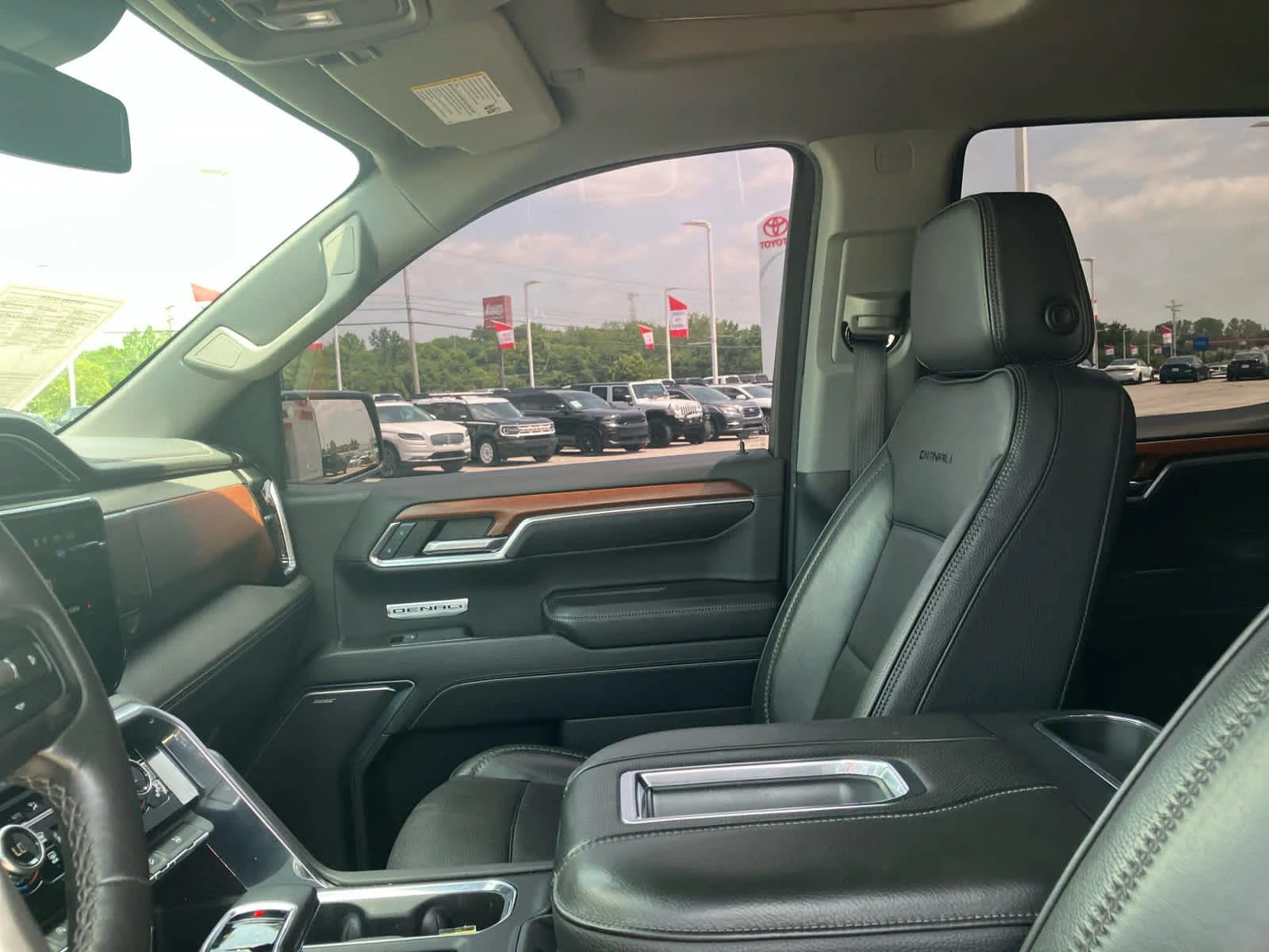 Used 2022 Cayenne Red Tintcoat GMC Denali image 10