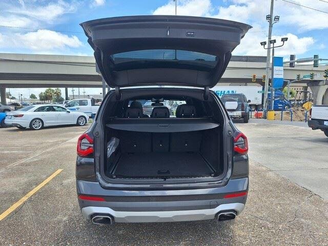 Used 2022 Dark Graphite Metallic BMW sDrive30i image 29