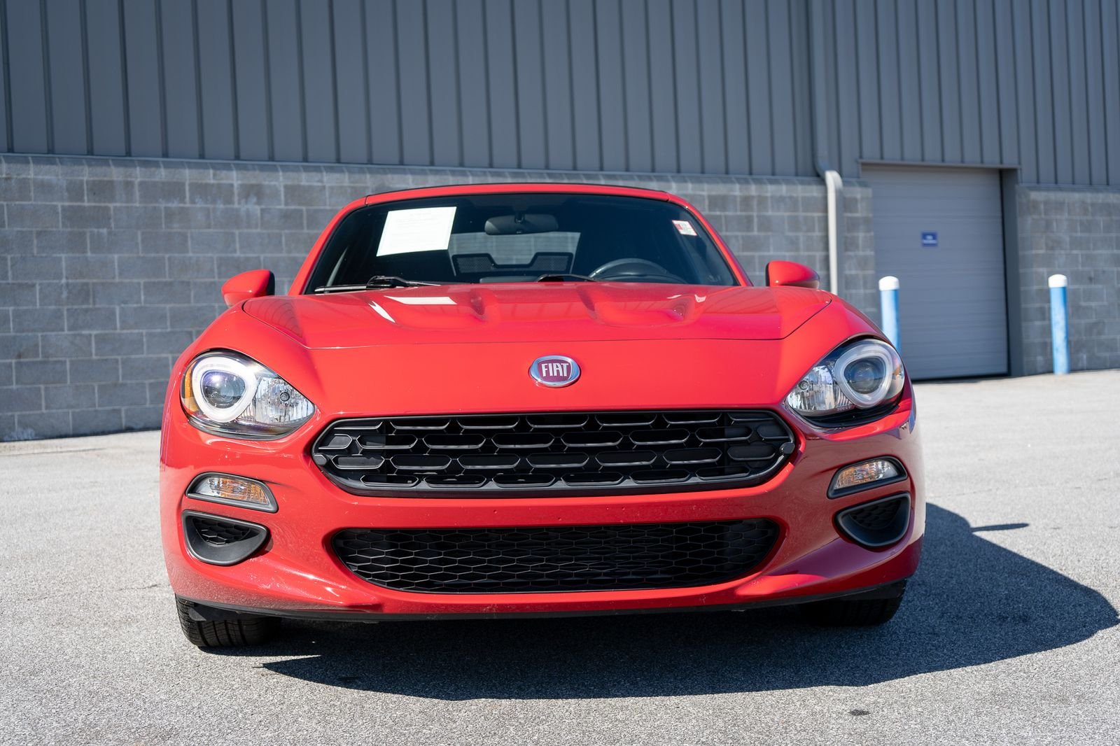 Used 2018 FIAT 124 Spider Classica with VIN JC1NFAEK2J0137508 for sale in Seneca, SC