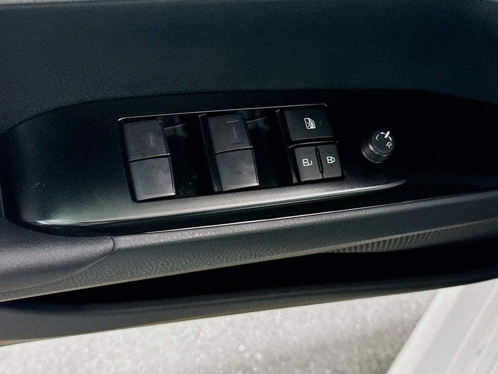 2026 Toyota Camry LE - Photo 17