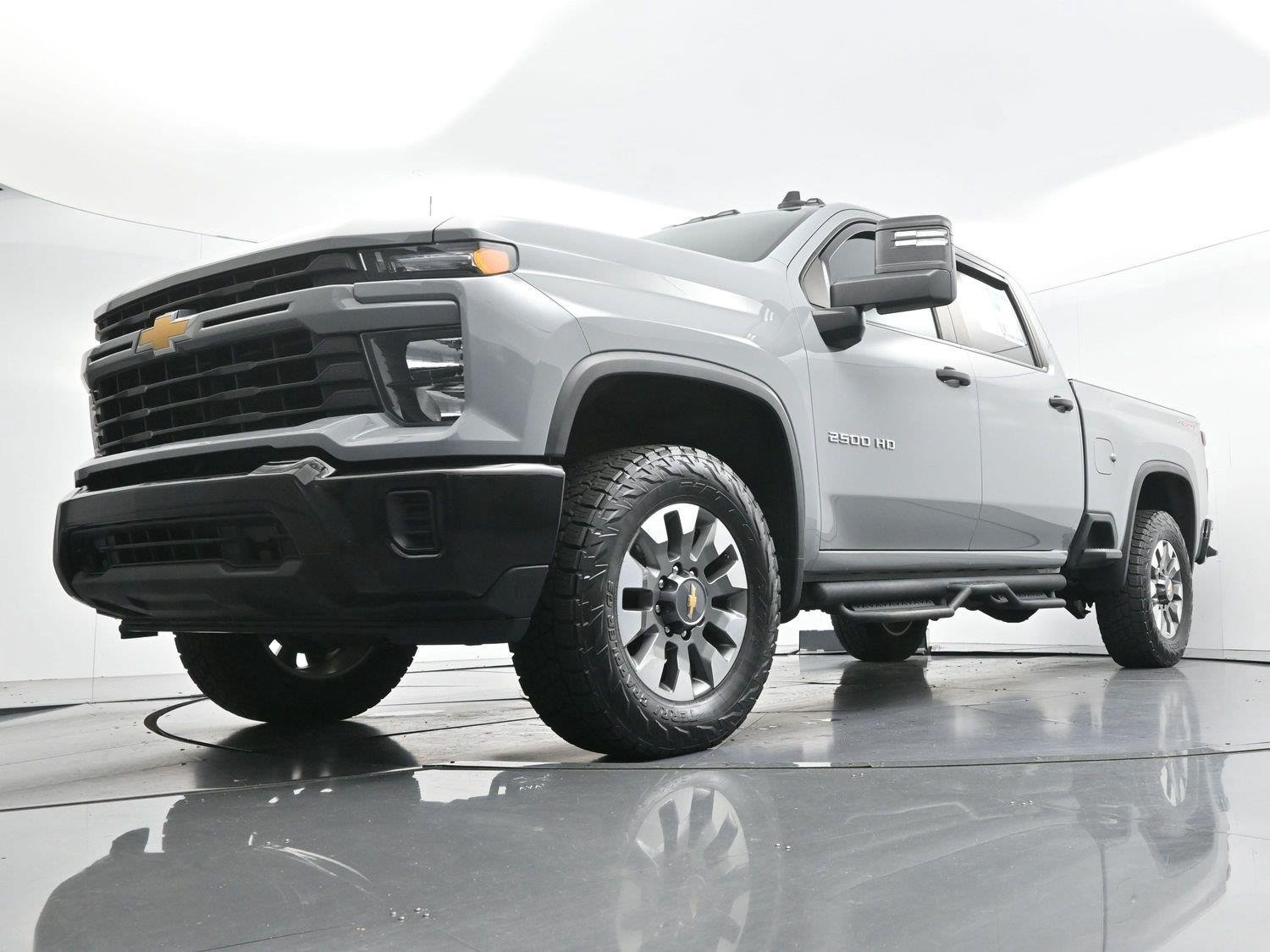 Used 2024 Slate Gray Metallic Chevrolet Custom image 45
