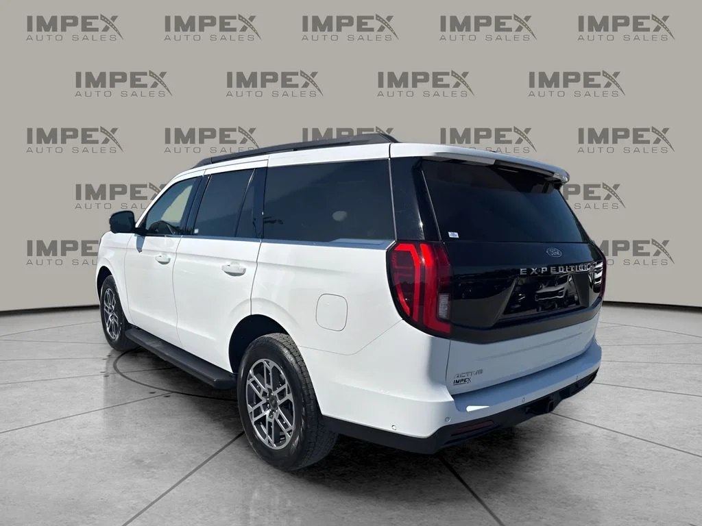 Used 2025 White Ford Active image 3