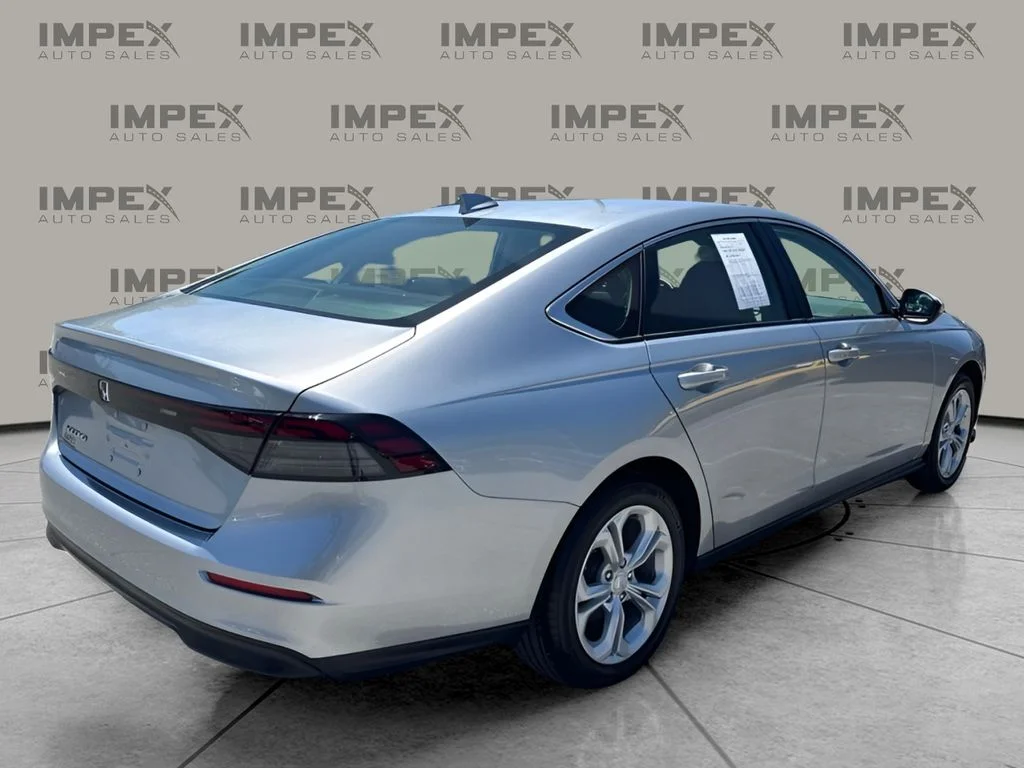 Used 2025 Silver Honda LX image 5