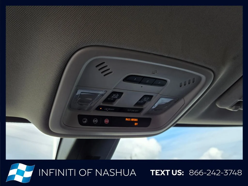 Used 2019 Black Chevrolet Premier image 29