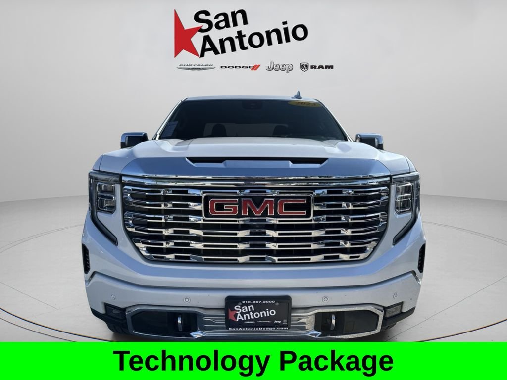 Used 2023 White GMC Denali image 5