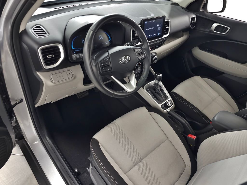 2026 Hyundai Venue SEL - Photo 16