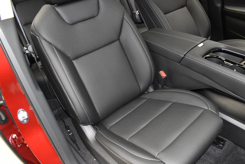 New 2026 Scarlet Ember Tintcoat Nissan SL image 28