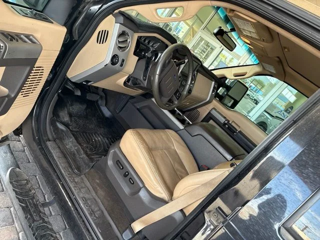 Used 2015 Tuxedo Black Metallic Ford Lariat image 3