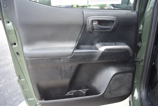 Used 2021 Green Toyota SR5 image 12