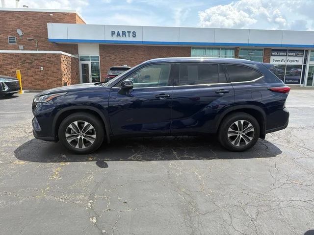 2021 Toyota Highlander XLE
