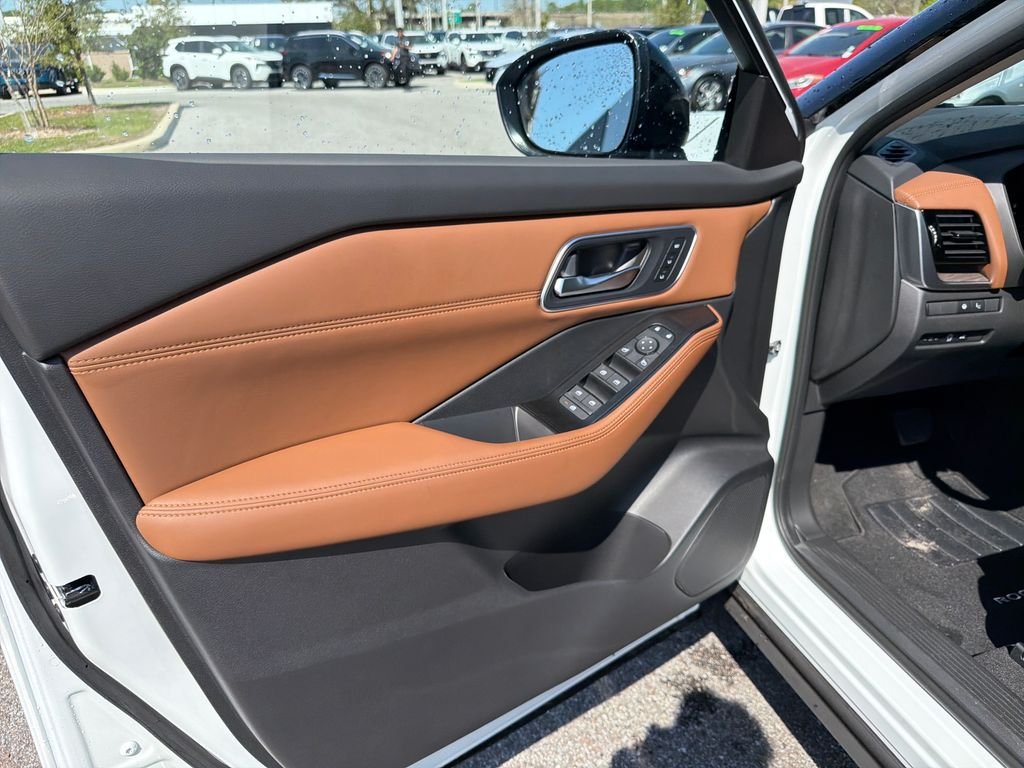 New 2026 Nissan Rogue Platinum 4D Sport Utility