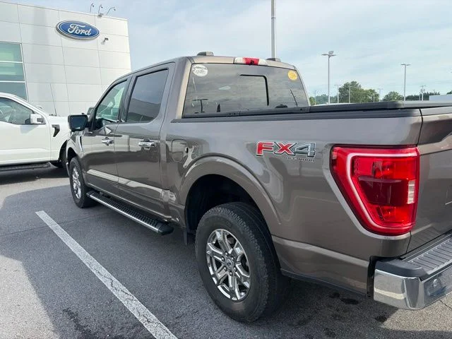 Used 2022 Gray Ford XLT image 9