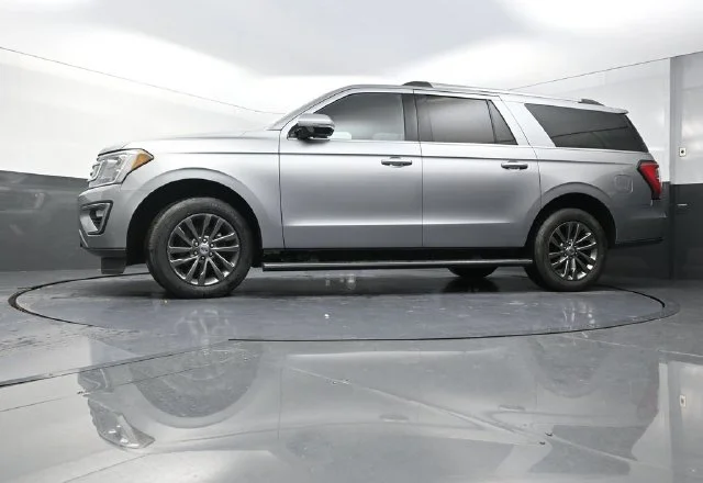 Used 2020 Silver Ford Limited image 34