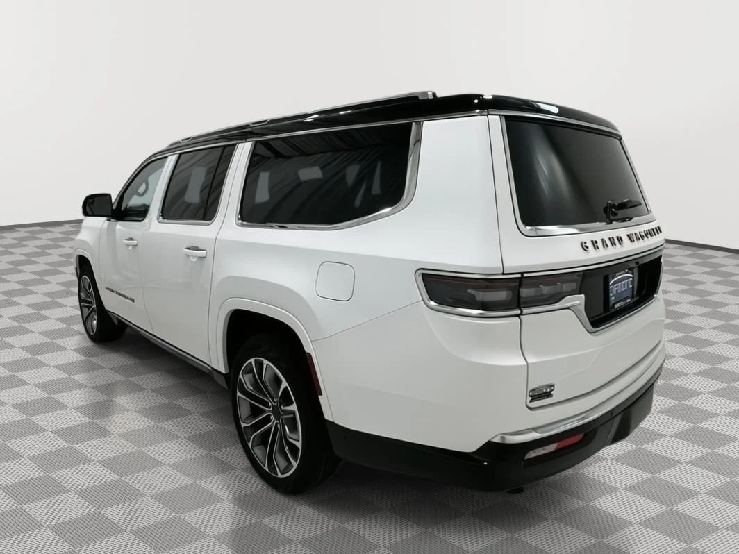Used 2025 White Jeep Series III image 3
