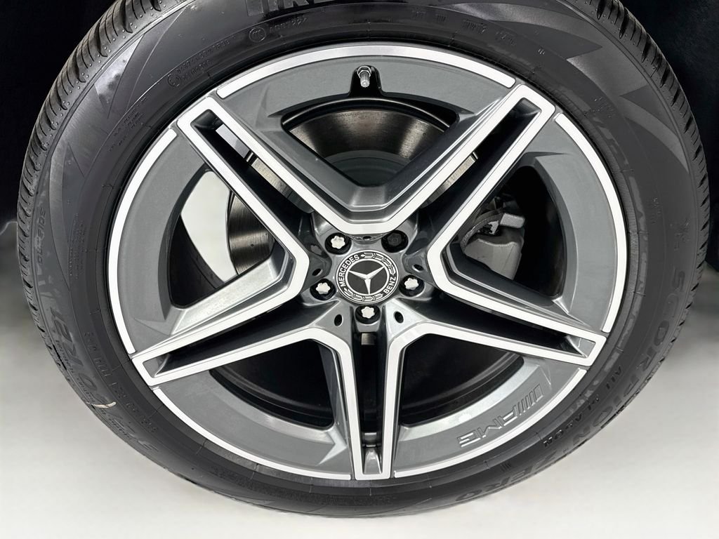 New 2026 Selenite Grey Metallic Mercedes-Benz GLS 450 image 32