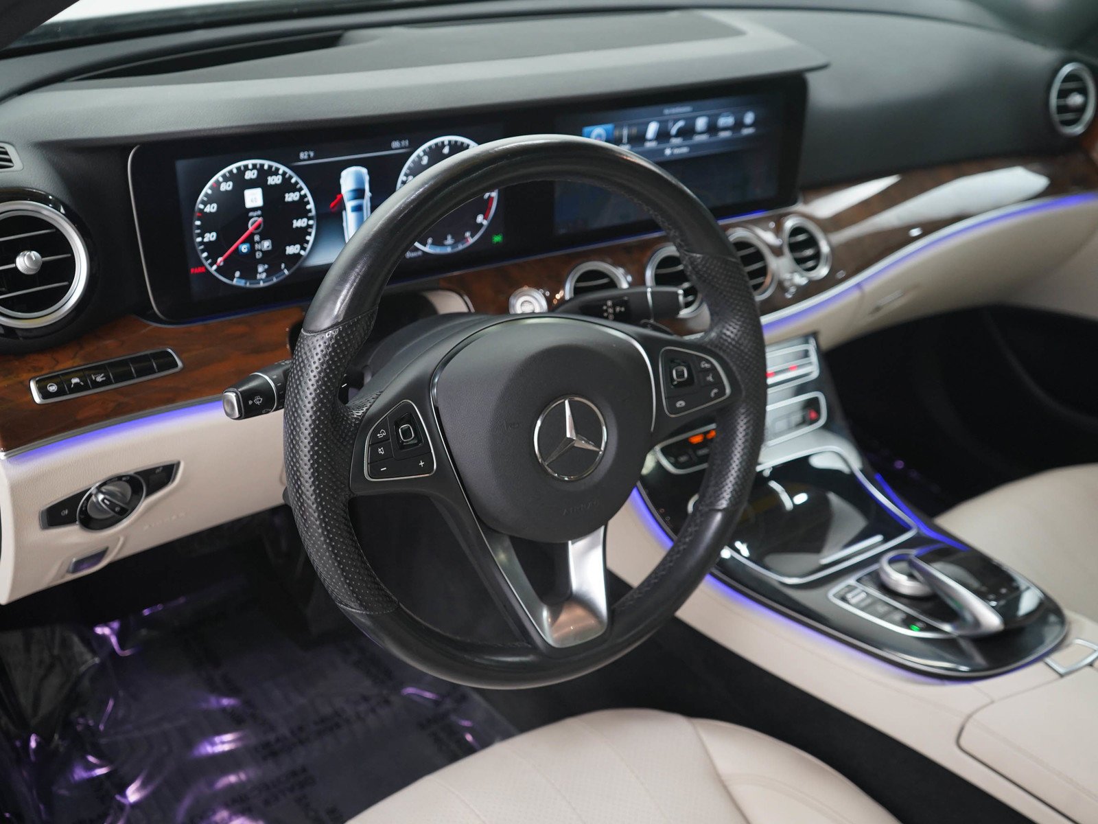 Used 2017 Polar White Mercedes-Benz E 400 image 22