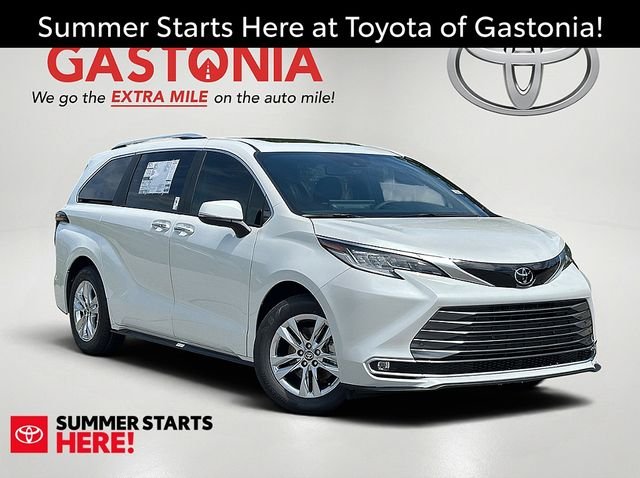 2026 Toyota Sienna Limited 7-Passenger Hybrid FWD's photo