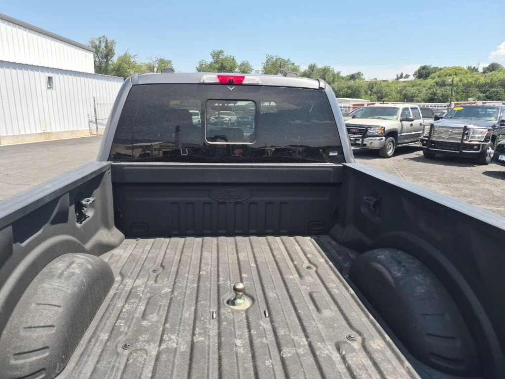 Used 2021 Gray Metallic Ford XLT image 9