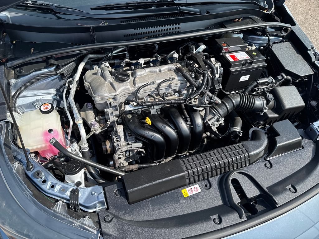 Used 2020  Toyota LE image 43