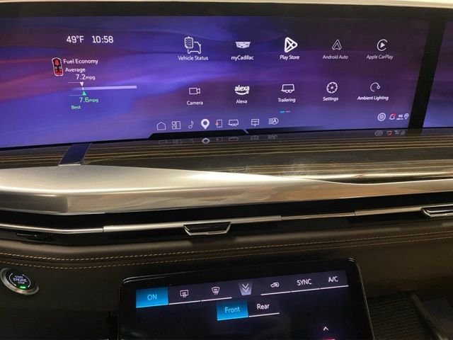 Used 2025  Cadillac Premium Luxury image 12
