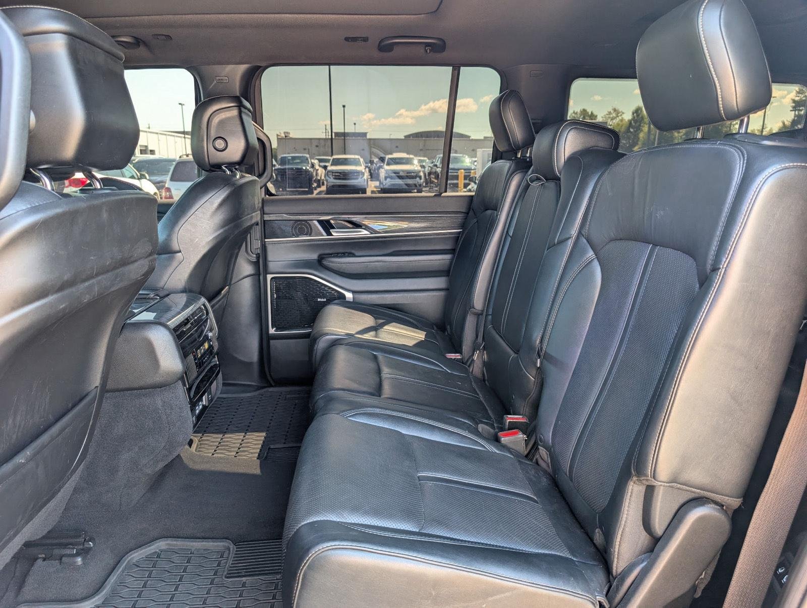 Used 2022 Baltic Gray Metallic Clearcoat Jeep Series III image 14