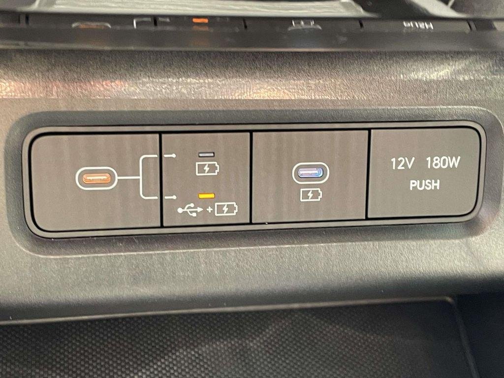 New 2026 White Hyundai SEL AWD image 30
