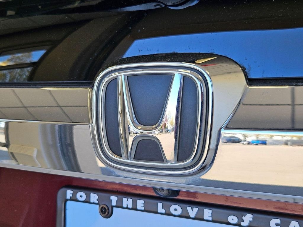Used 2015  Honda Touring image 27