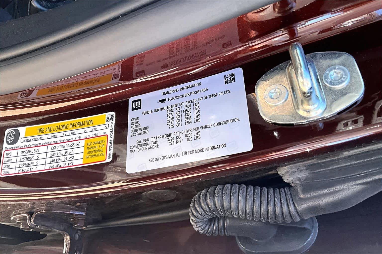 Used 2023 Redwood Metallic GMC AT4 image 32