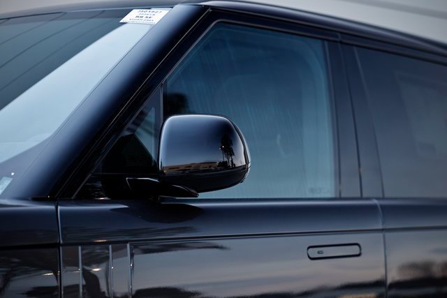 2026 Land Rover Range Rover SE - Photo 3