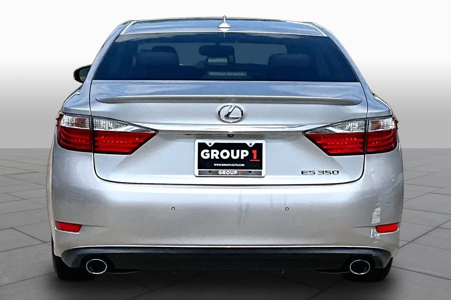 Used 2013 Silver Lining Metallic Lexus 4dr Sdn image 5