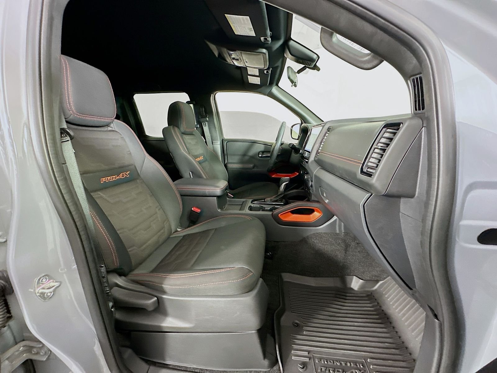 Used 2022 Boulder Gray Pearl Nissan PRO-4X image 26