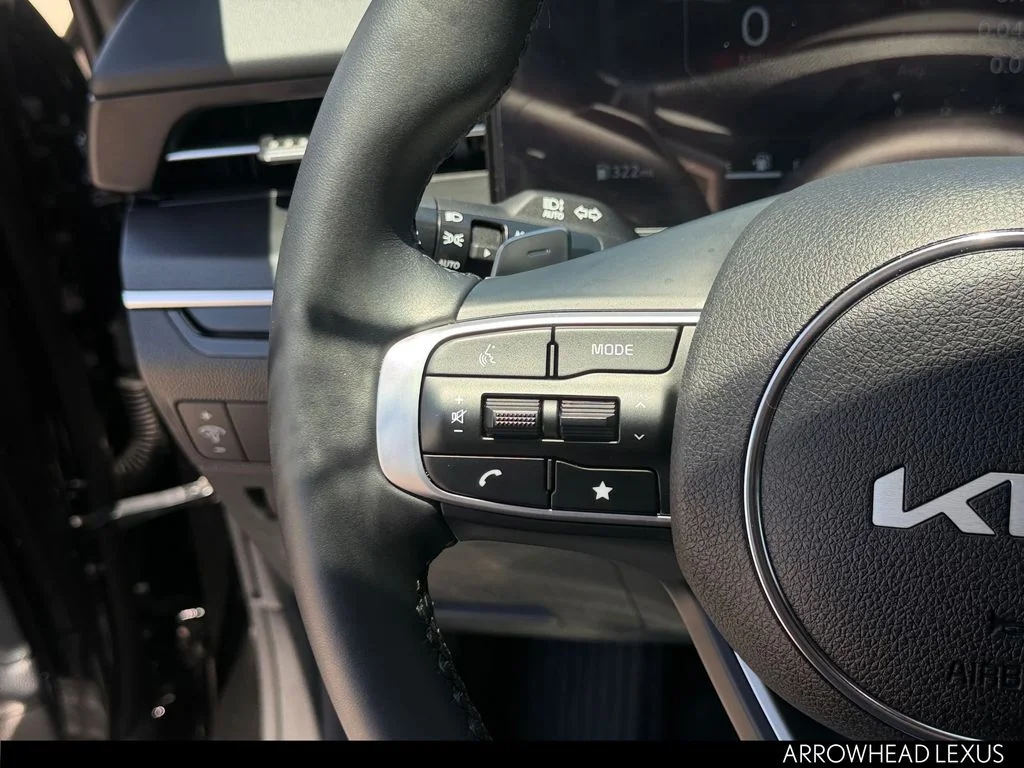 Used 2025 Black Kia GT image 22