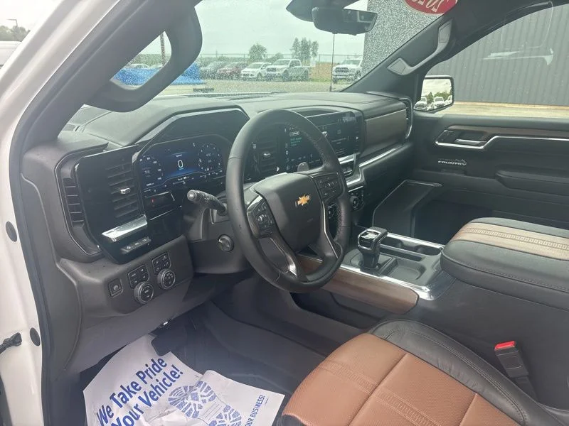 Used 2023 Beige Chevrolet High Country image 21