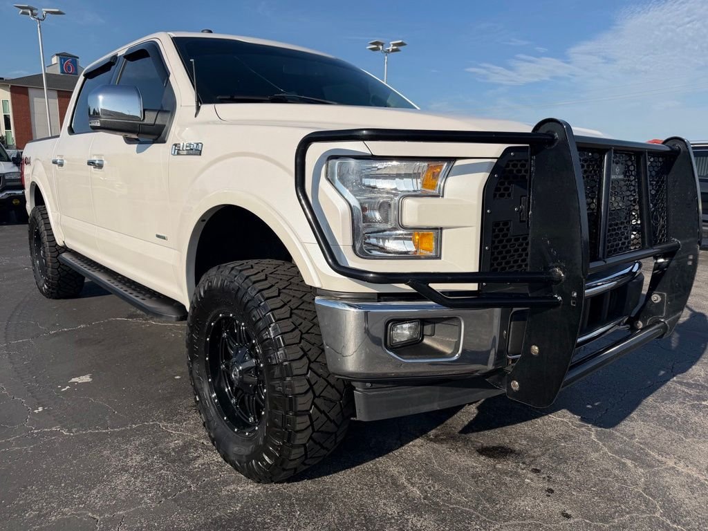 Used 2017 White Ford Lariat image 4