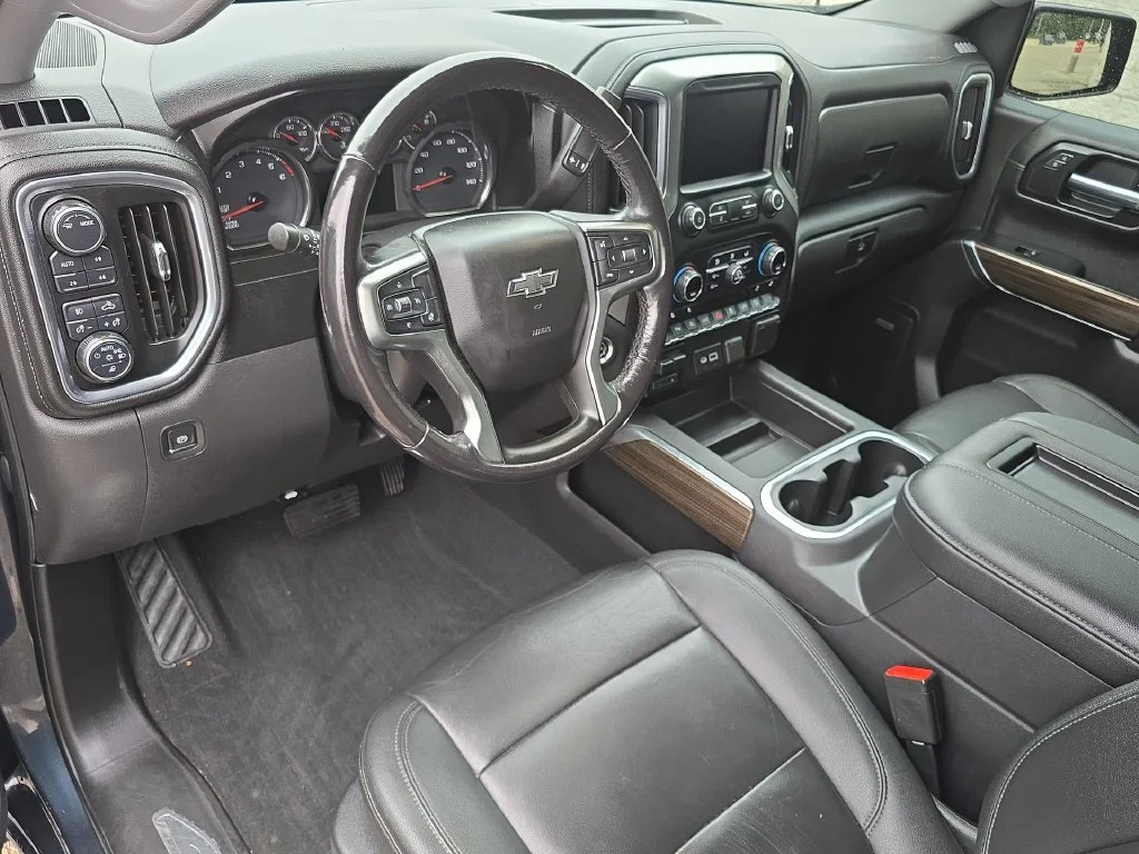 Used 2021 Gray Chevrolet RST image 16