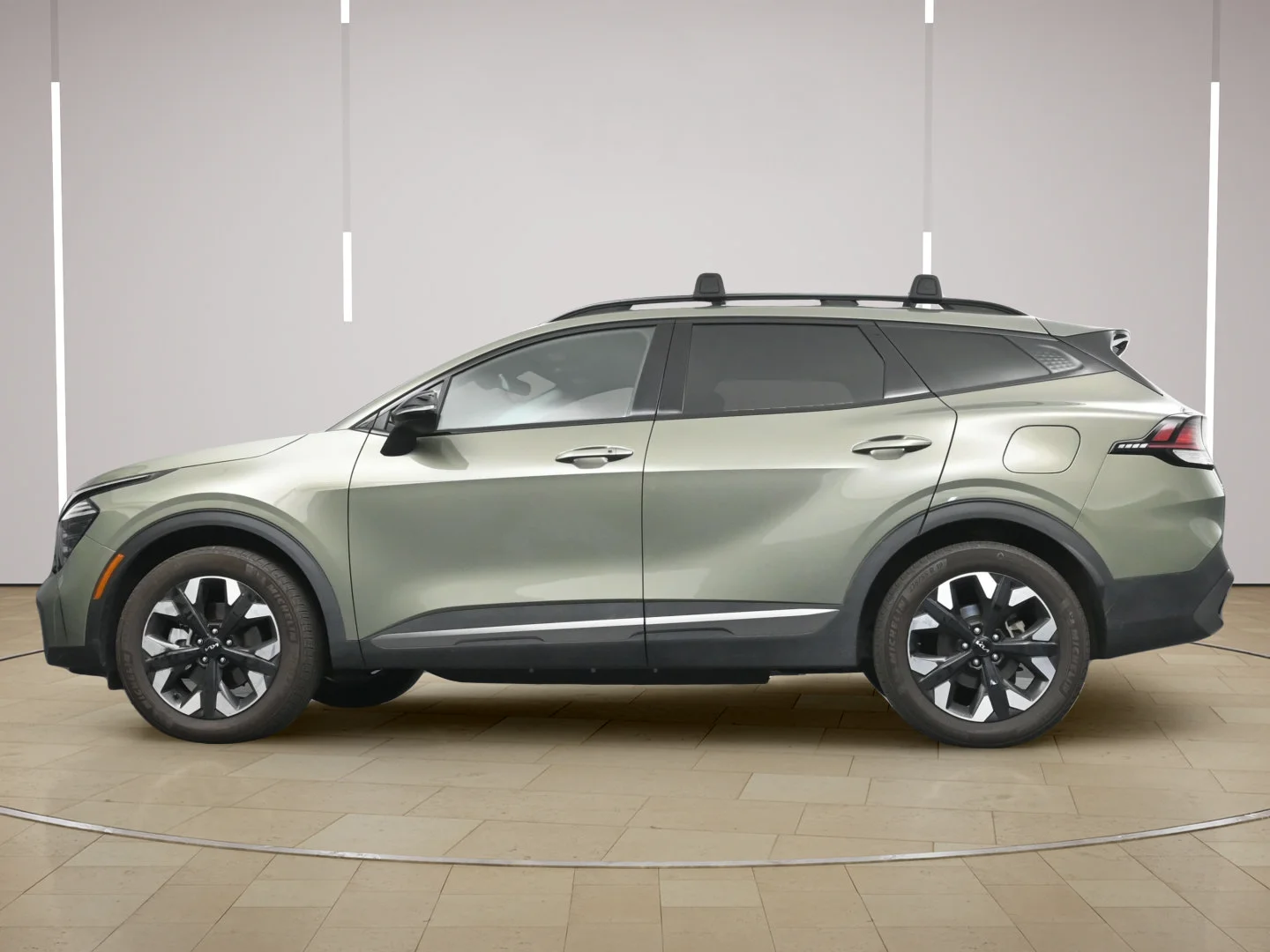 Used 2024 Jungle Green Kia X-Line image 29