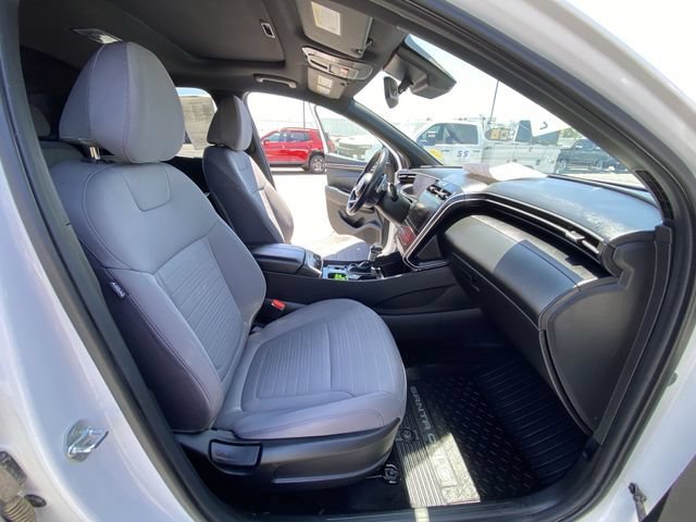 Used 2023 White Hyundai SEL Premium image 25
