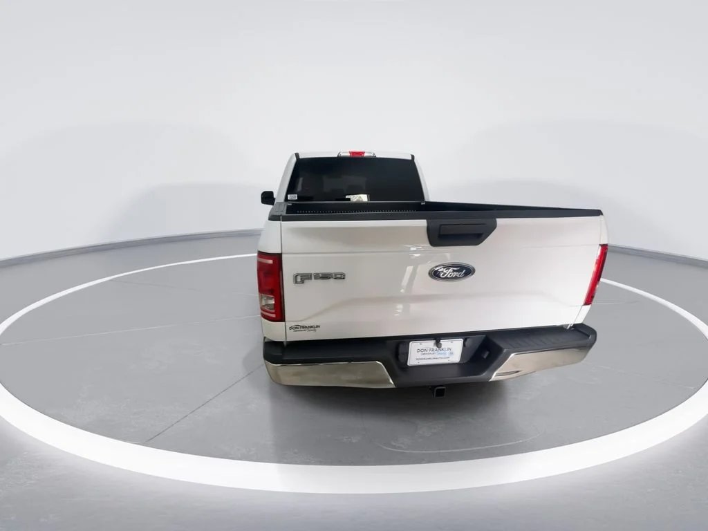 Used 2015 White Ford Lariat image 3