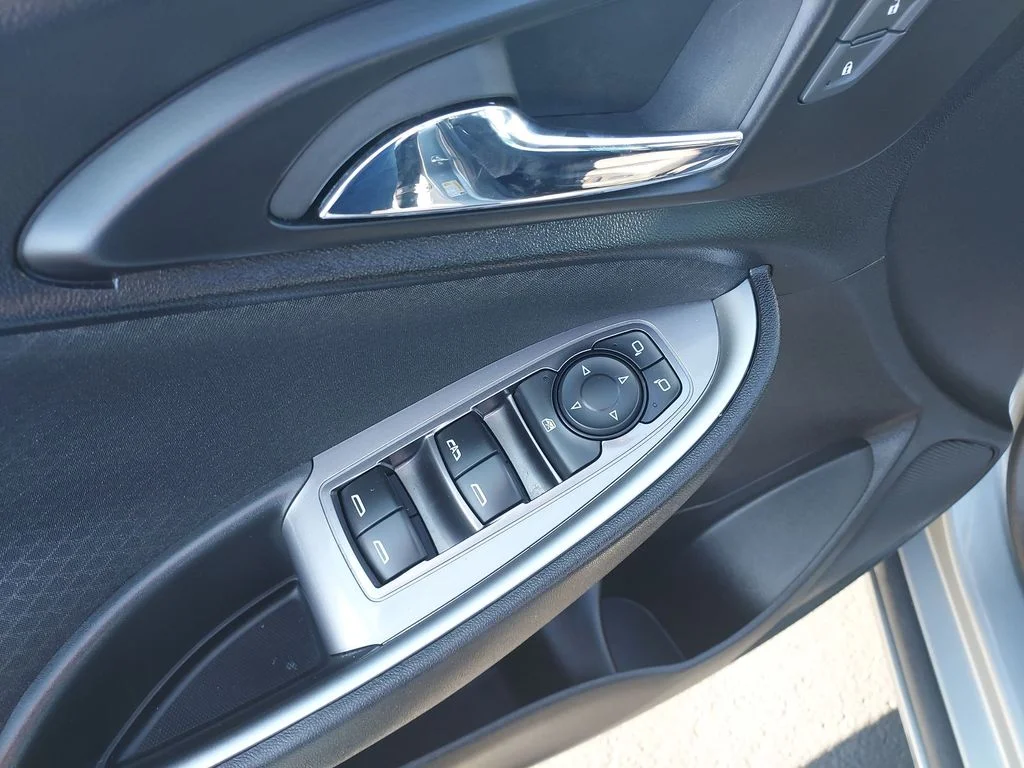Used 2024 Gray Chevrolet LT image 19