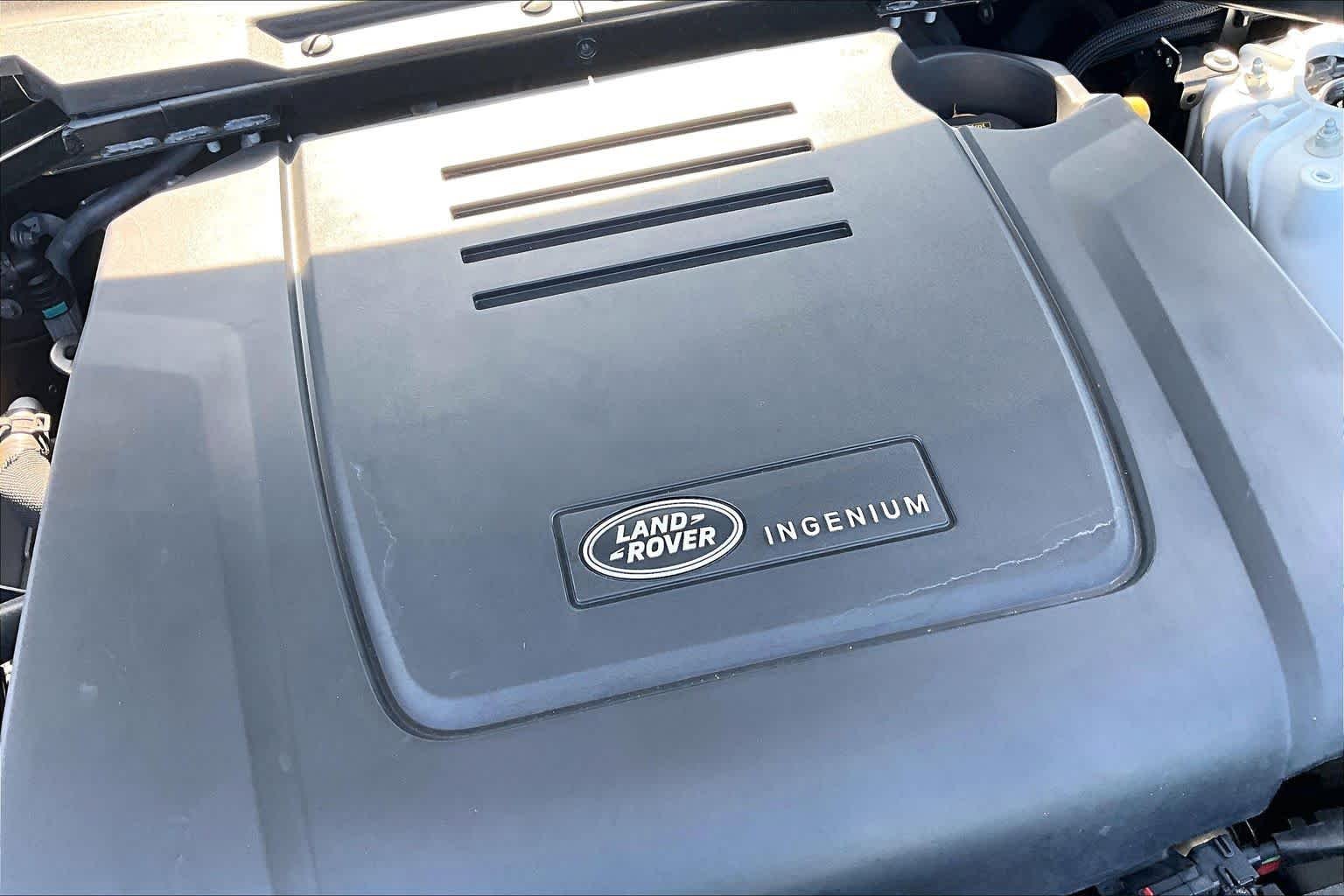 Used 2023 Fuji White Land Rover S image 34