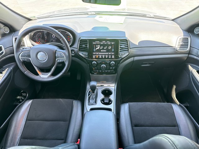 Used 2021 Silver Jeep Laredo X image 5