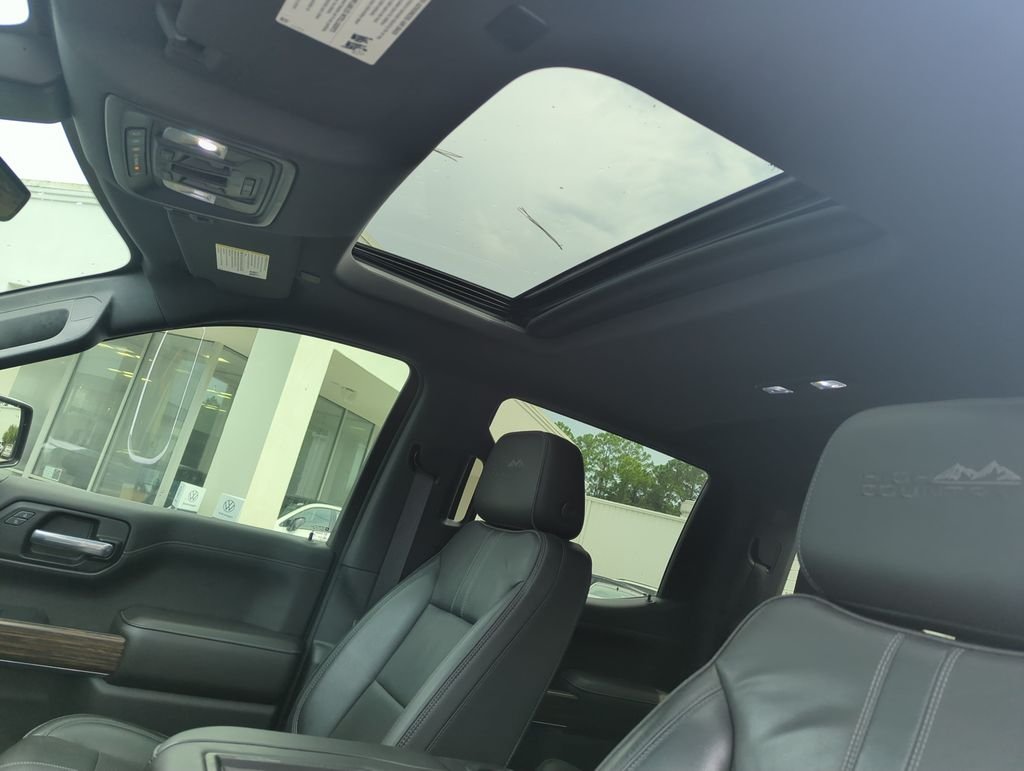 Used 2019 Red Chevrolet High Country image 29